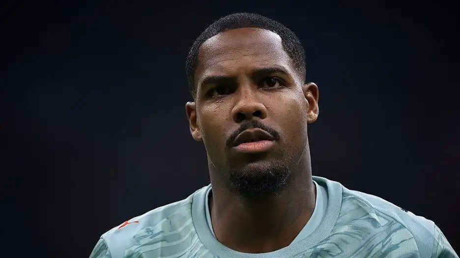 Manchester United's Ambitious Move for Mike Maignan Signals Goalkeeping Revolution