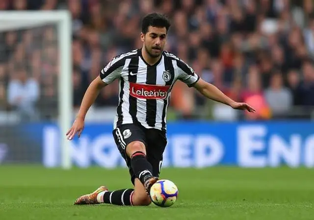 Newcastle rocked as Tino Livramento suffers knee injury; extended absence feared