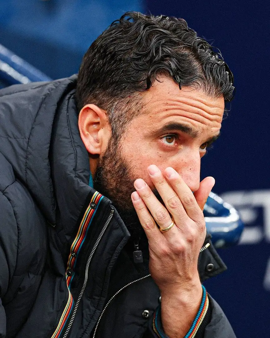 Man United mood hits new low as sources call Amorim a "lonely man" amid intensifying pressure