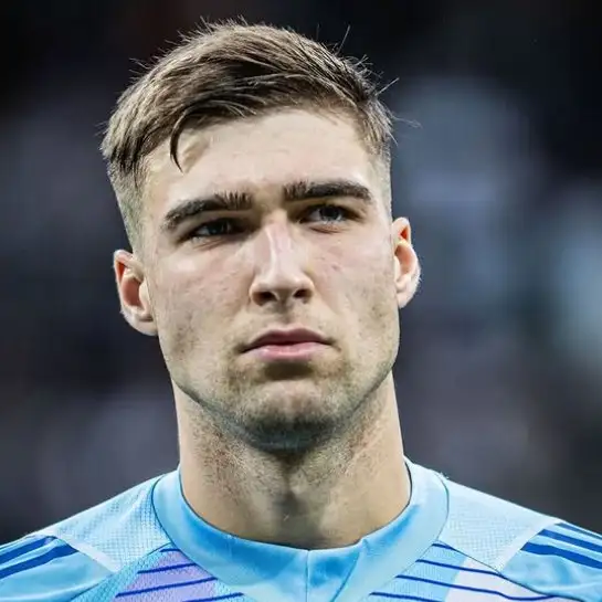 Fran González shrugs off Buffon comparisons: "I’ll write my own story"