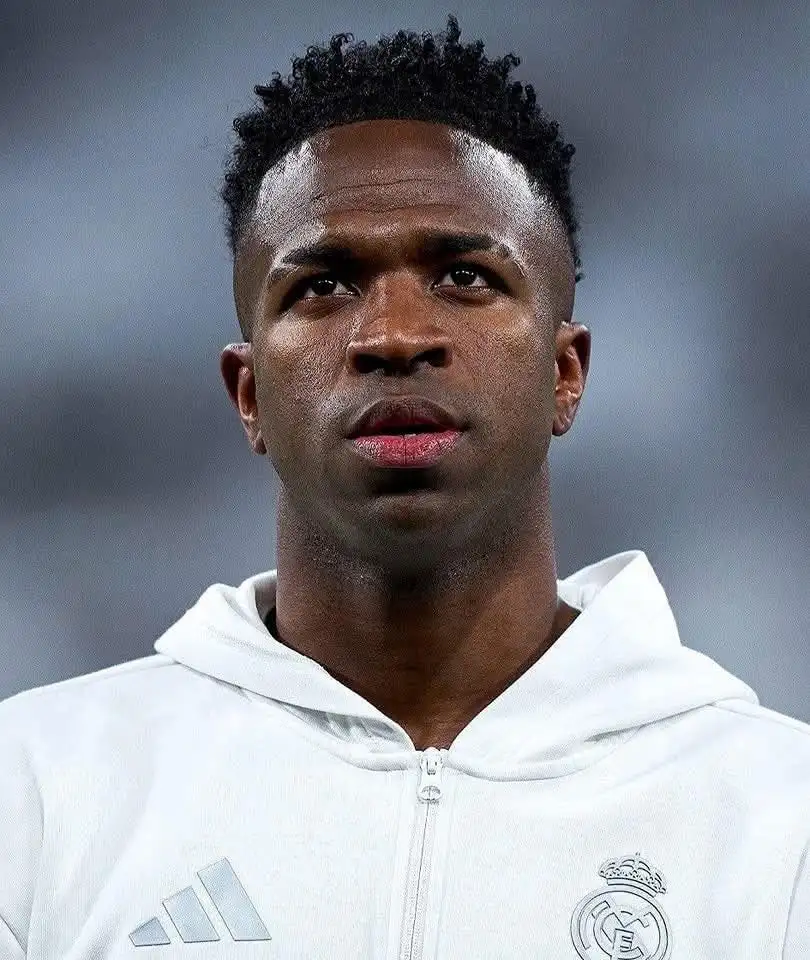 Fran García says Vini Jr. apologized privately and is a “great teammate,” easing Real Madrid dressing-room noise