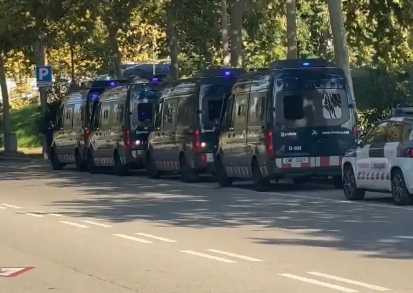 Heavy Security Ring at Montjuïc Ahead of Team Arrivals