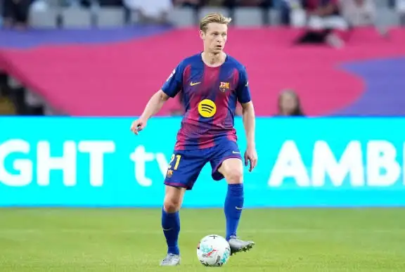 Frenkie de Jong set to sign Barcelona renewal until 2029 as final signatures loom