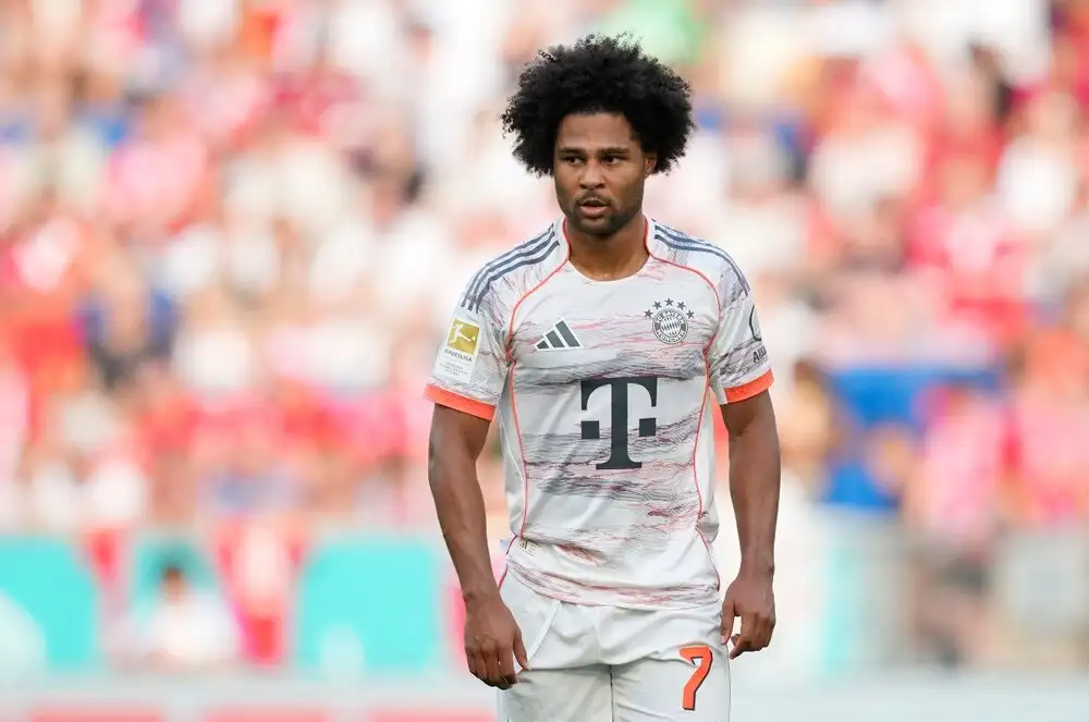 Bayern push to extend Serge Gnabry on reduced terms with bonus-heavy deal