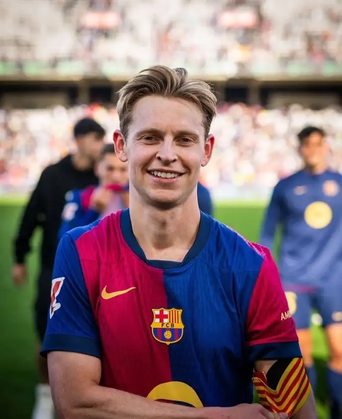Barcelona reach agreement to extend Frenkie de Jong until 2029