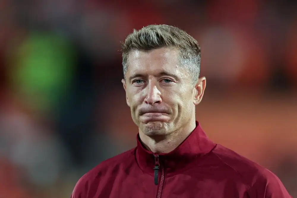 Lewandowski pushes for one-year Barça extension as club delays talks — optimism for an incentive-based deal