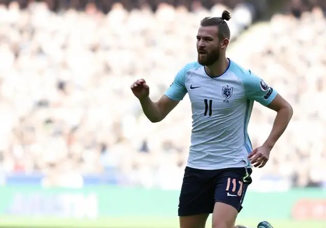 Harry Kane says he’s “okay” after bone knock, will join England Monday — rival view: this drags on for weeks