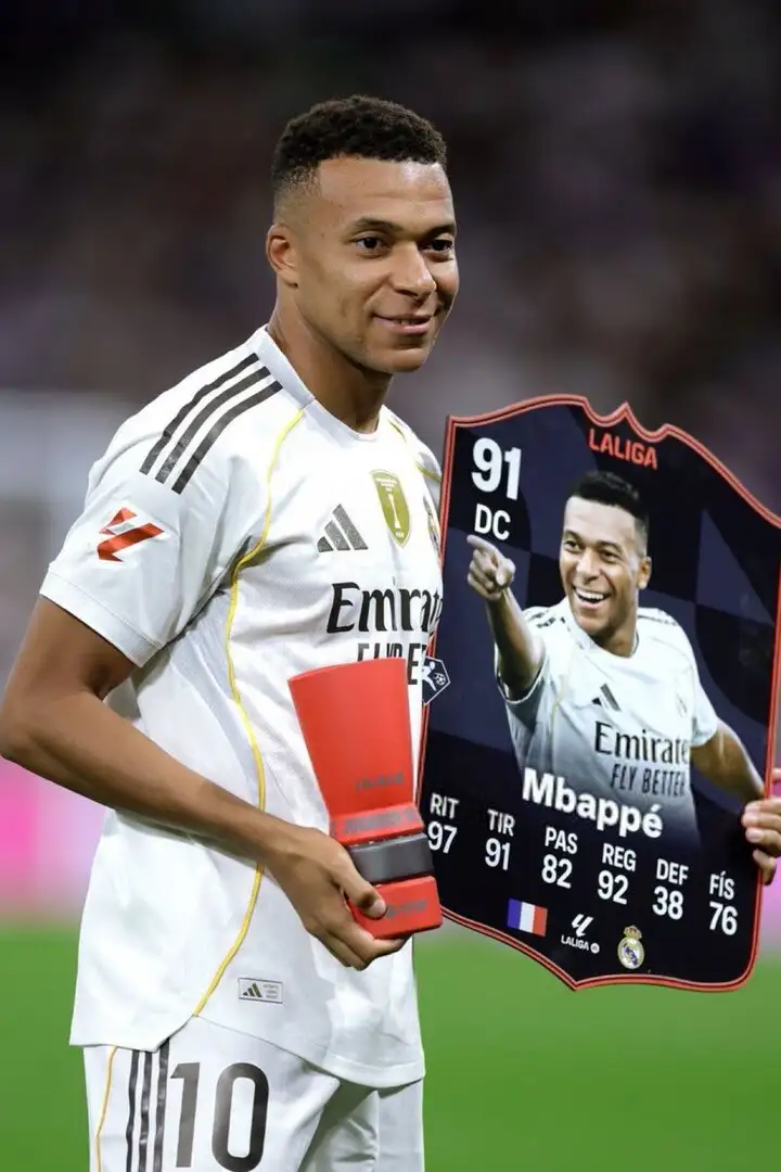 Mbappé heads to France camp despite ankle knock — a reckless gamble in October