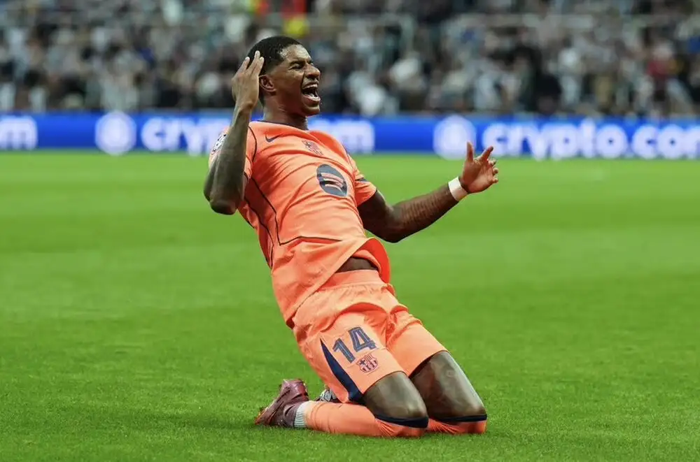 Barça insist Marcus Rashford only has a ‘knock’ — rivals expect a longer layoff