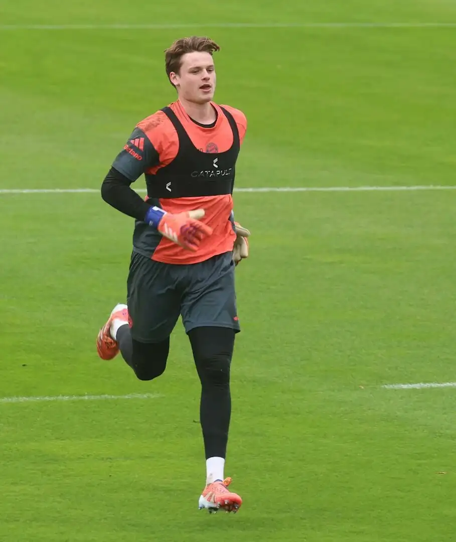 Bayern pause group training for first week of international break; Neuer, Ulreich, Boey, Guerreiro on tailored plans as rehab group works at Säbener Straße