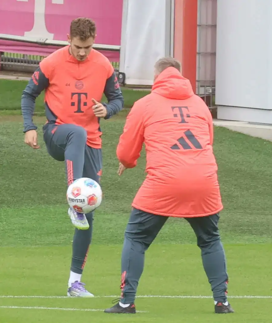 Bayern pause group training for first week of international break; Neuer, Ulreich, Boey, Guerreiro on tailored plans as rehab group works at Säbener Straße