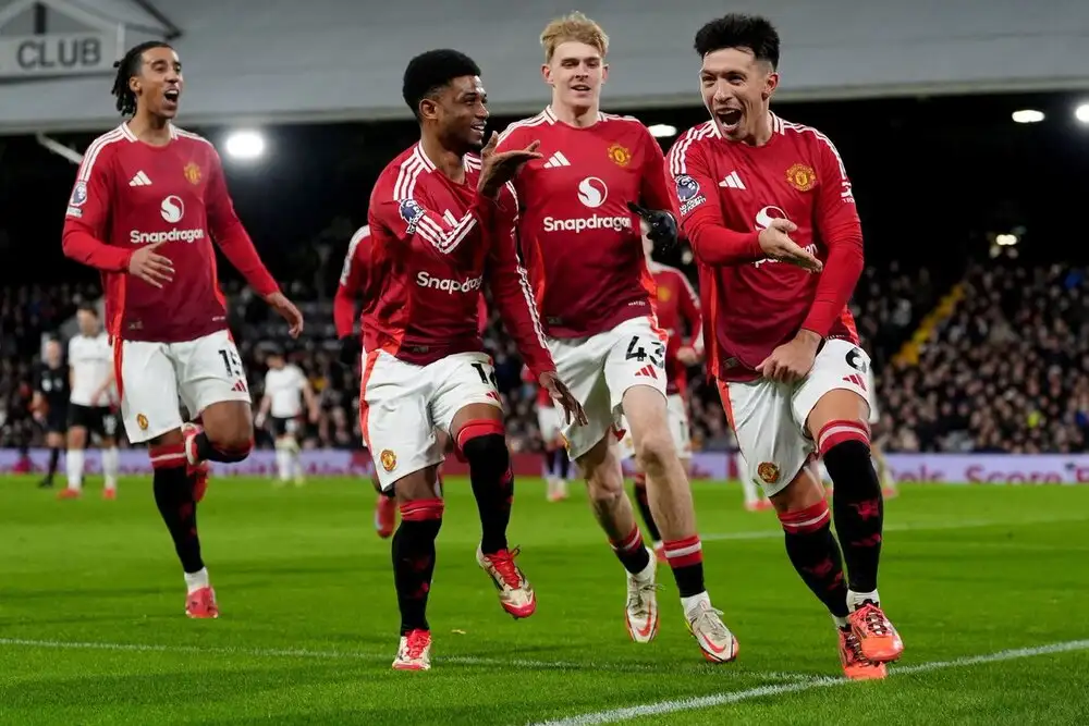 Rival view: United’s optimism on Lisandro Martínez looks premature — return likely slips beyond November break
