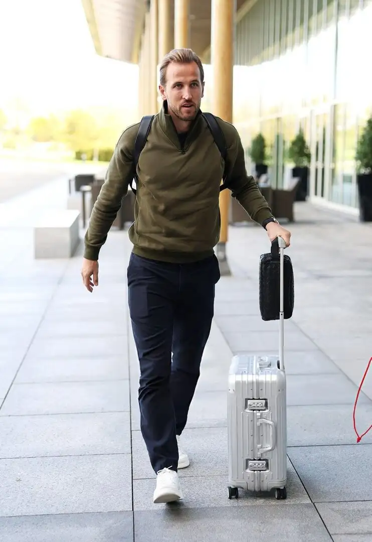 Harry Kane links up with England amid buzz over goals and workload