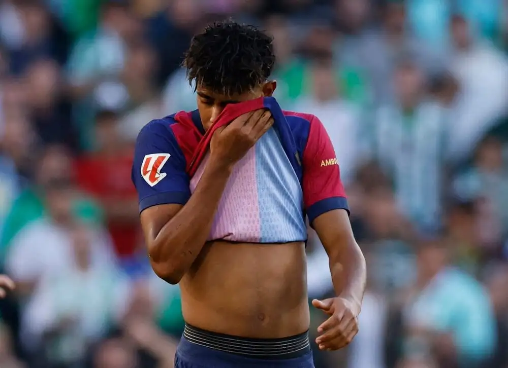 Barcelona’s injury crisis deepens: ter Stegen and Gavi out long-term, Yamal discomfort piles on
