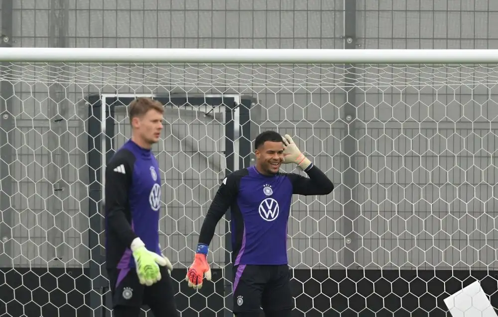Noah Atubolu makes first senior Germany training appearance amid goalkeeper chatter