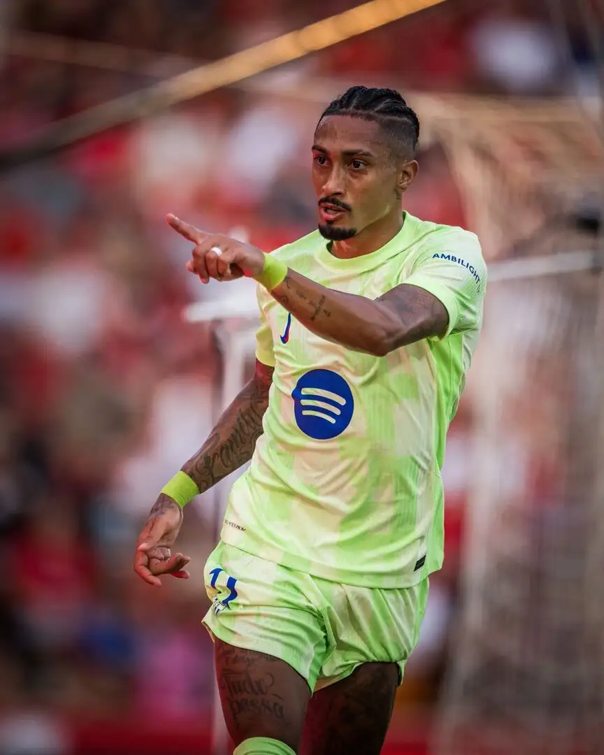Manchester United push for Raphinha as Barcelona set €120m tag: momentum building