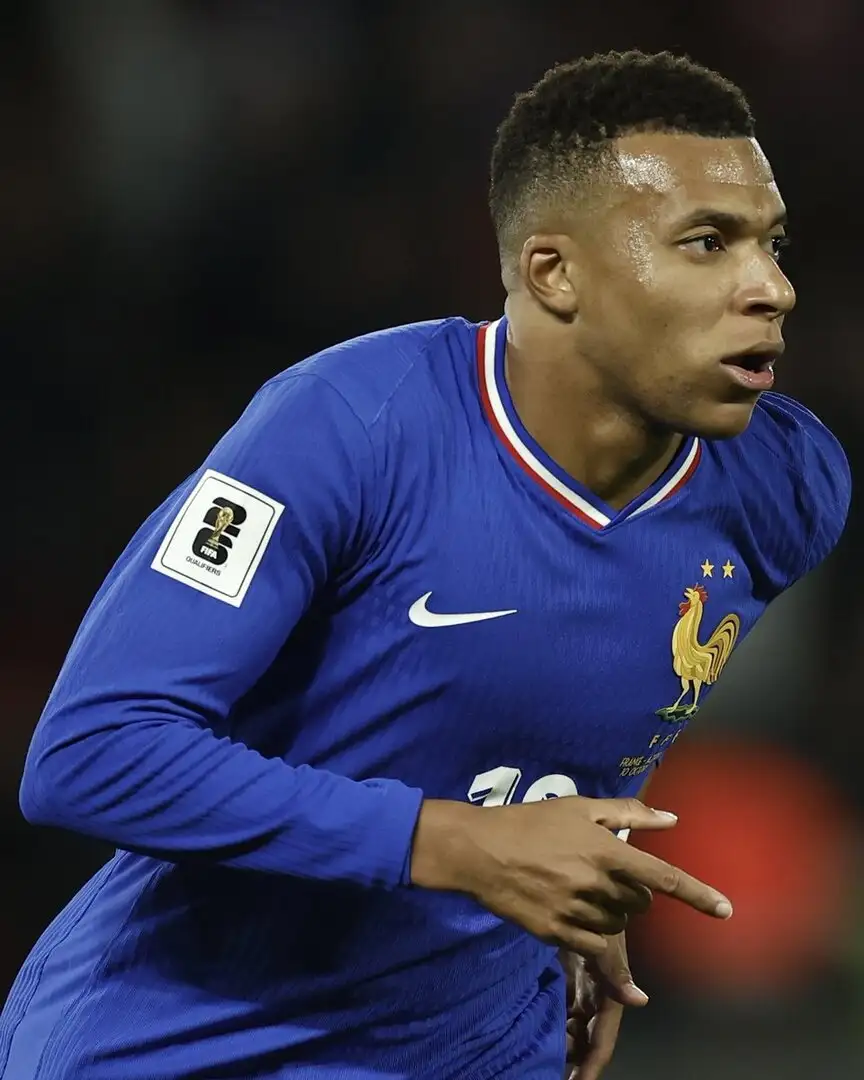 Mbappé leaves France camp early, set to return to Madrid ahead of El Clásico