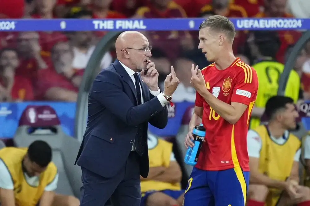 Barcelona fan fury targets Luis de la Fuente over handling of Pedri, Gavi, Lamine Yamal and Dani Olmo