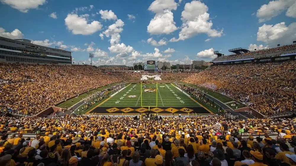 Mizzou offers rising prep prospect after gameday talks, fueling SEC recruiting momentum