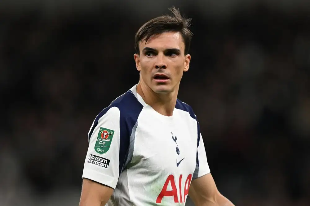 Tottenham poised to trigger €25–30m option for João Palhinha as midfielder signals desire to stay