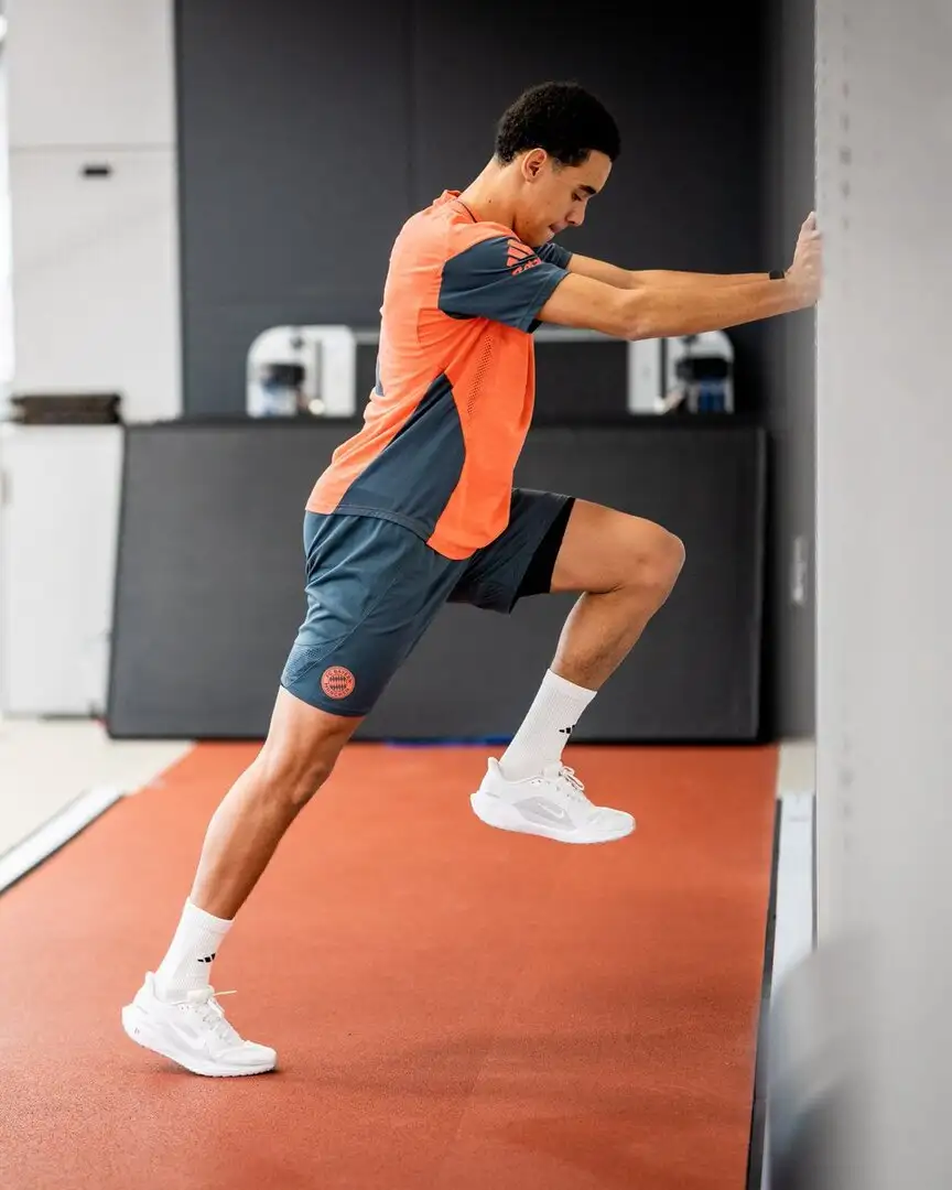 Jamal Musiala recovery update: rival view predicts a long road back for Bayern’s jewel