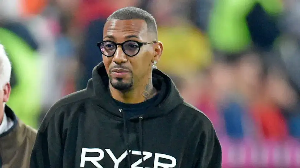 Bayern clarify Jérôme Boateng’s brief training-ground visit under Kompany as fan backlash mounts