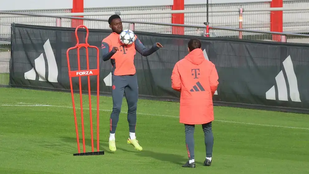 Bayern’s defensive alarm: Kompany and Freund observe Davies, Hiroki Ito in rehab amid mounting concerns