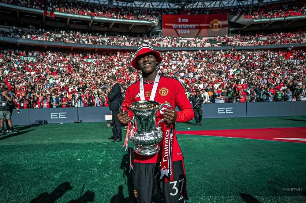 Exclusive line: Mainoo eyes smart loan if minutes stall — Premier League suitors already positioning