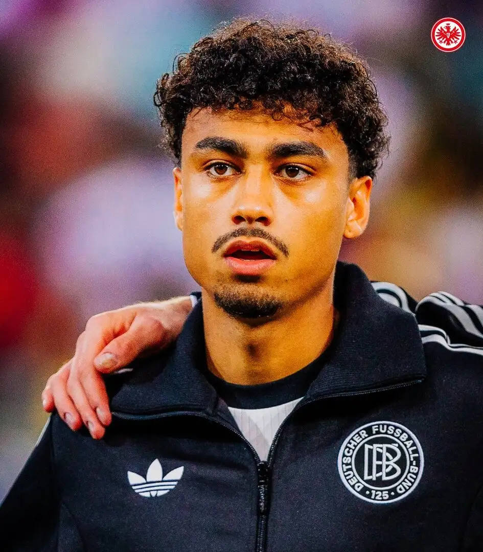 Manchester United target Eintracht Frankfurt fullback Nathaniel Brown