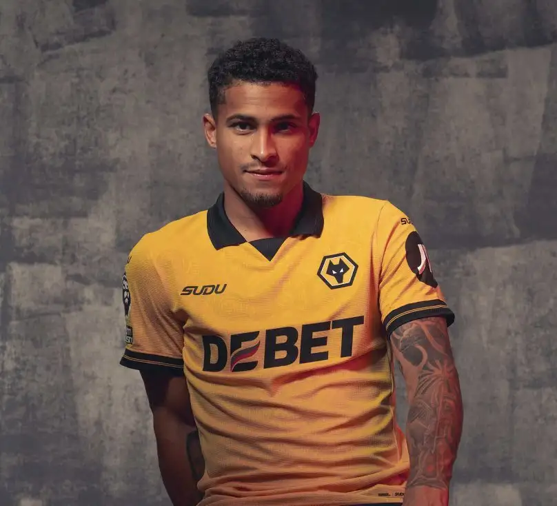 Manchester United close in on Joao Gomes as January move from Wolves advances