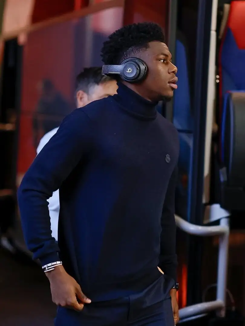 Aurélien Tchouaméni arrives as Real Madrid confirm blue third kit for Olympiacos clash