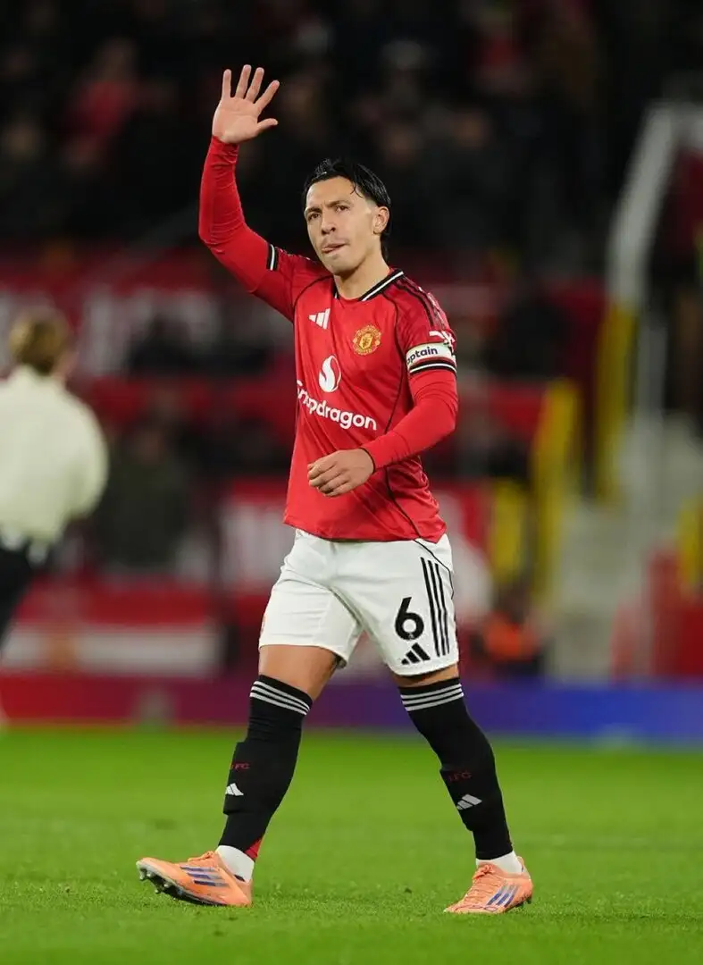 Rival view: Fit Martínez and Shaw scare everyone - but United can't bank on them staying fit