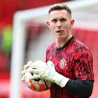 Dean Henderson Vows Never to Return to Manchester United – Shockwaves in the Goalkeeping Saga photo