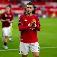 Diogo Dalot Returns to Manchester United Training: False Hope for Red Devils? photo