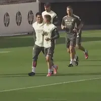 Real Madrid training scare: Alaba and Rüdiger miss session ahead of El Clásico photo