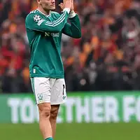 Jamie Carragher urges Liverpool to bench Florian Wirtz and reset identity photo
