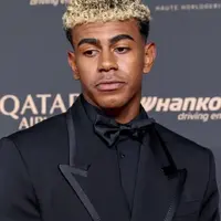 Hansi Flick cancels post–Ballon d’Or party; Lamine Yamal backs the call photo