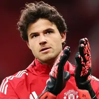 Man United’s GK plan: Lammens groomed for No.1, Orozco 2026 deal signals long-term vision photo