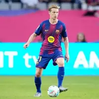 Frenkie de Jong set to sign Barcelona renewal until 2029 as final signatures loom photo