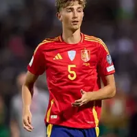 Official: Spain call up Dean Huijsen for upcoming qualifiers photo