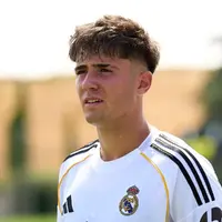 Arsenal plot move for Real Madrid Castilla’s Víctor Valdepeñas: a seamless Arteta fit photo