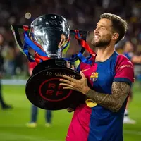 Miguel Rico flags Barça’s post-Iñigo Martínez void as fans torch the board and the backline photo
