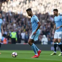 Rodri hobbles off with hamstring vs Brentford — Man City’s metronome finally breaks photo
