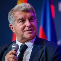 Official: Barcelona keep wage bill at 54% of €994m income; debt down to €469m and second straight profit photo
