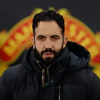 Manchester United hierarchy reassured of squad backing for Portuguese head coach after leadership talks photo