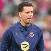 Szczęsny hails Joan Garcia as a future world-beater — a seamless Barcelona fit photo