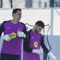 Szczęsny hails Joan García, pledges mentorship and readiness amid injury-hit window photo
