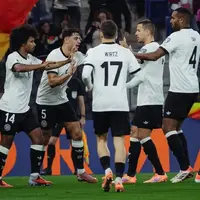 Germany 4-0 Luxembourg: Bayern core sets tempo as selection debate grows photo