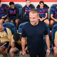 Hansi Flick orders deep-dive review of PSG and Sevilla losses: Barcelona plan a tactical reset photo