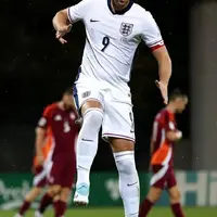 England rout Latvia 5-0 as Harry Kane nets brace and seals World Cup 2026 berth photo